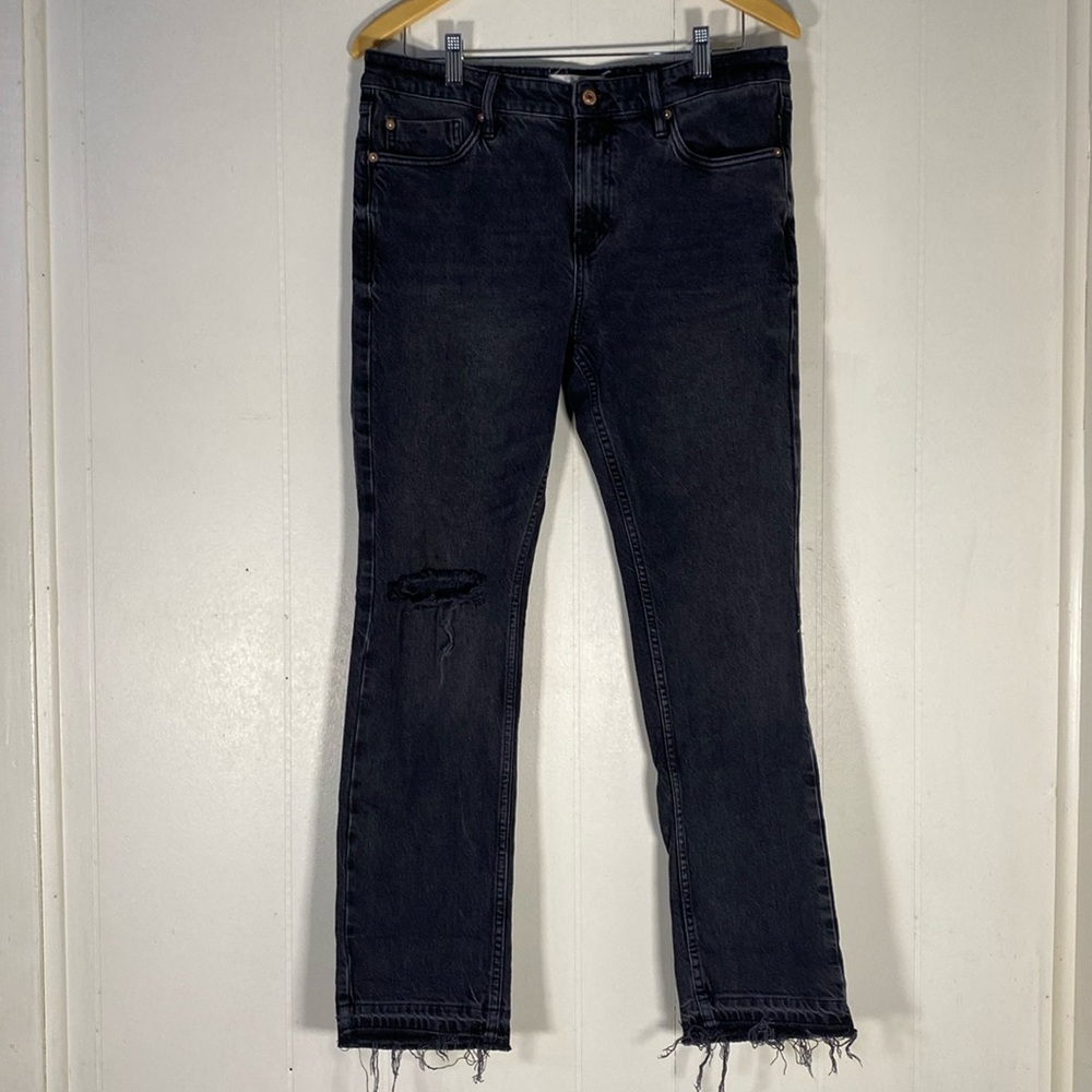 Free People We The Free Women’s 30 Black Distressed Straight Leg Jeans Raw‎ Hem